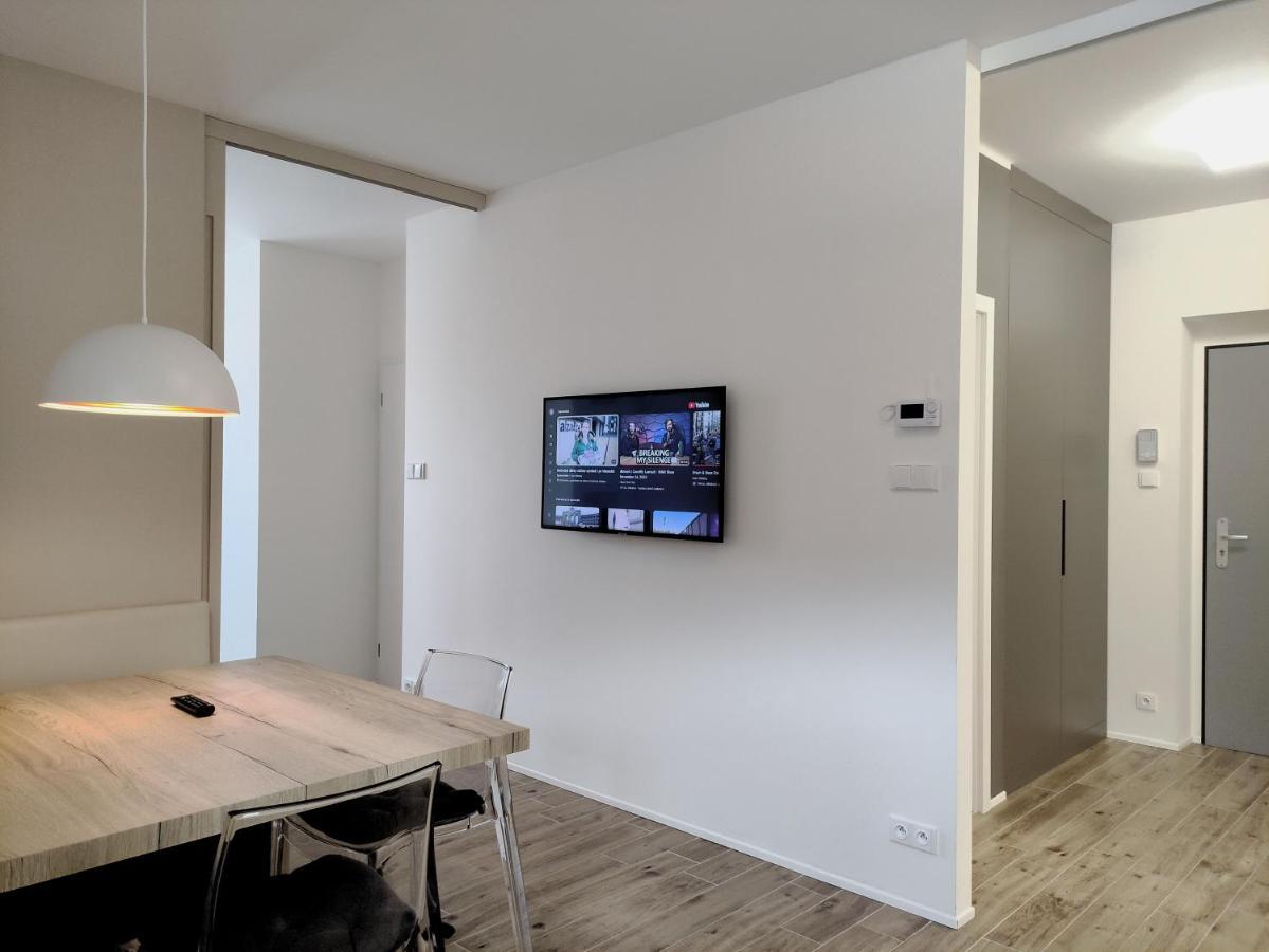 Tichy U Mumlavskeho Vodopadu 2kk S Garazi V Tesne Blizkosti Hornickeho Muzea - By Relax Apartment Harrachov